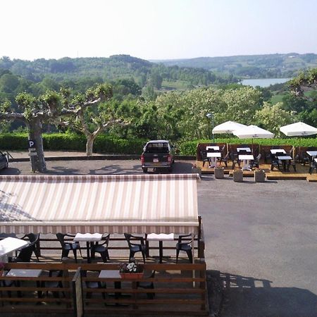 Logis L'Auberge Du Quercy Blanc Molieres  Ngoại thất bức ảnh